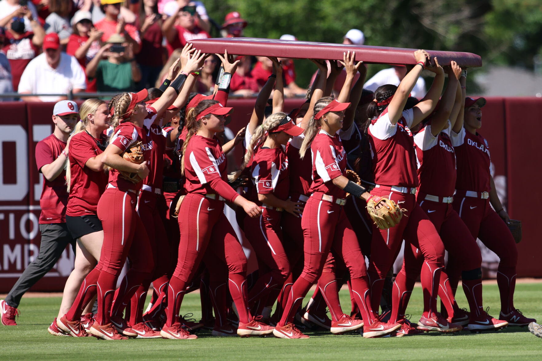 Sooners carry wall